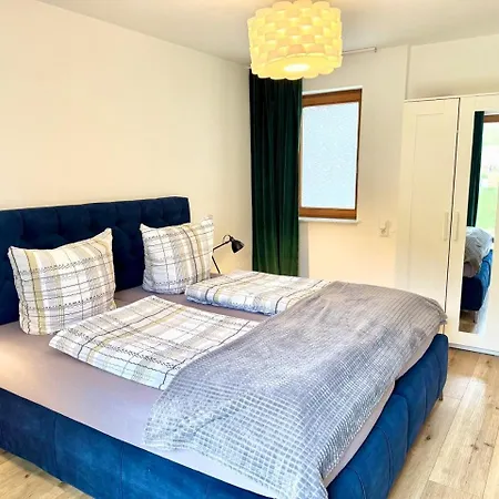 Apartment Sonnenwinkel - Mit Wintergarten, Terrasse & Parkplatz *