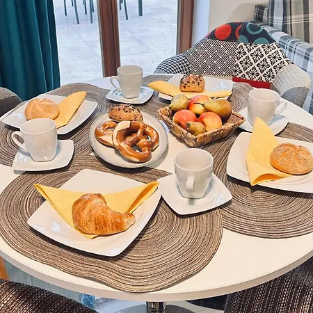 Sonnenwinkel - Mit Wintergarten, Terrasse & Parkplatz Appartamento