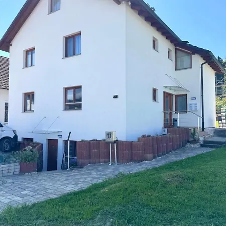 Sonnenwinkel - Mit Wintergarten, Terrasse & Parkplatz Apartment *